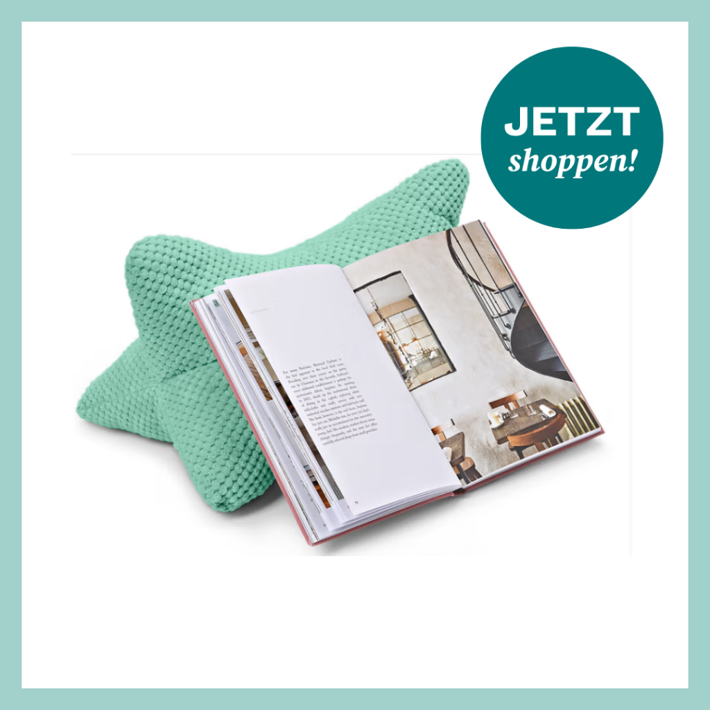 Lesekissen mit einem Buch drauf