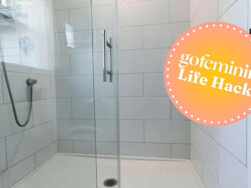 Saubere Dusche mit Fugen und gofeminin Logo