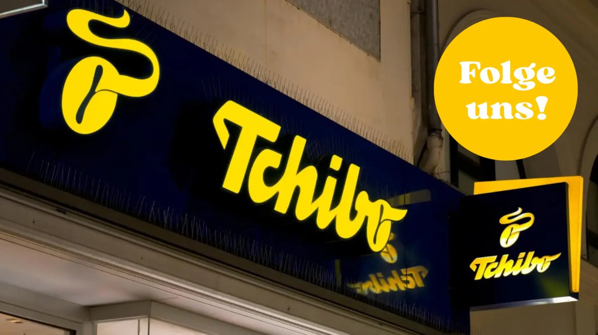 Tchibo Logo Schild in Gelb