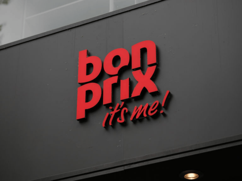 bonprix Logo an einem Shop