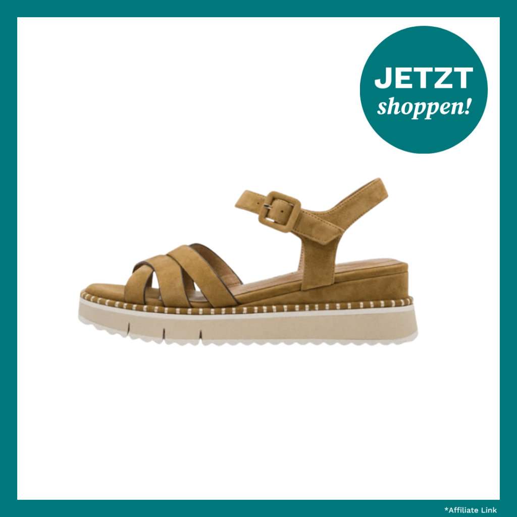 brauner Wedge mit Riemchen und Schnalle